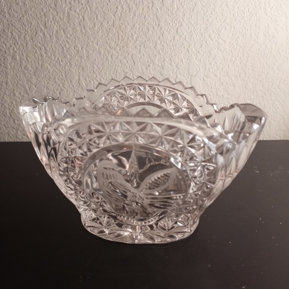 GORGEOUS VTG Hofbauer Germany Byrdes Crystal 6" Bowl.